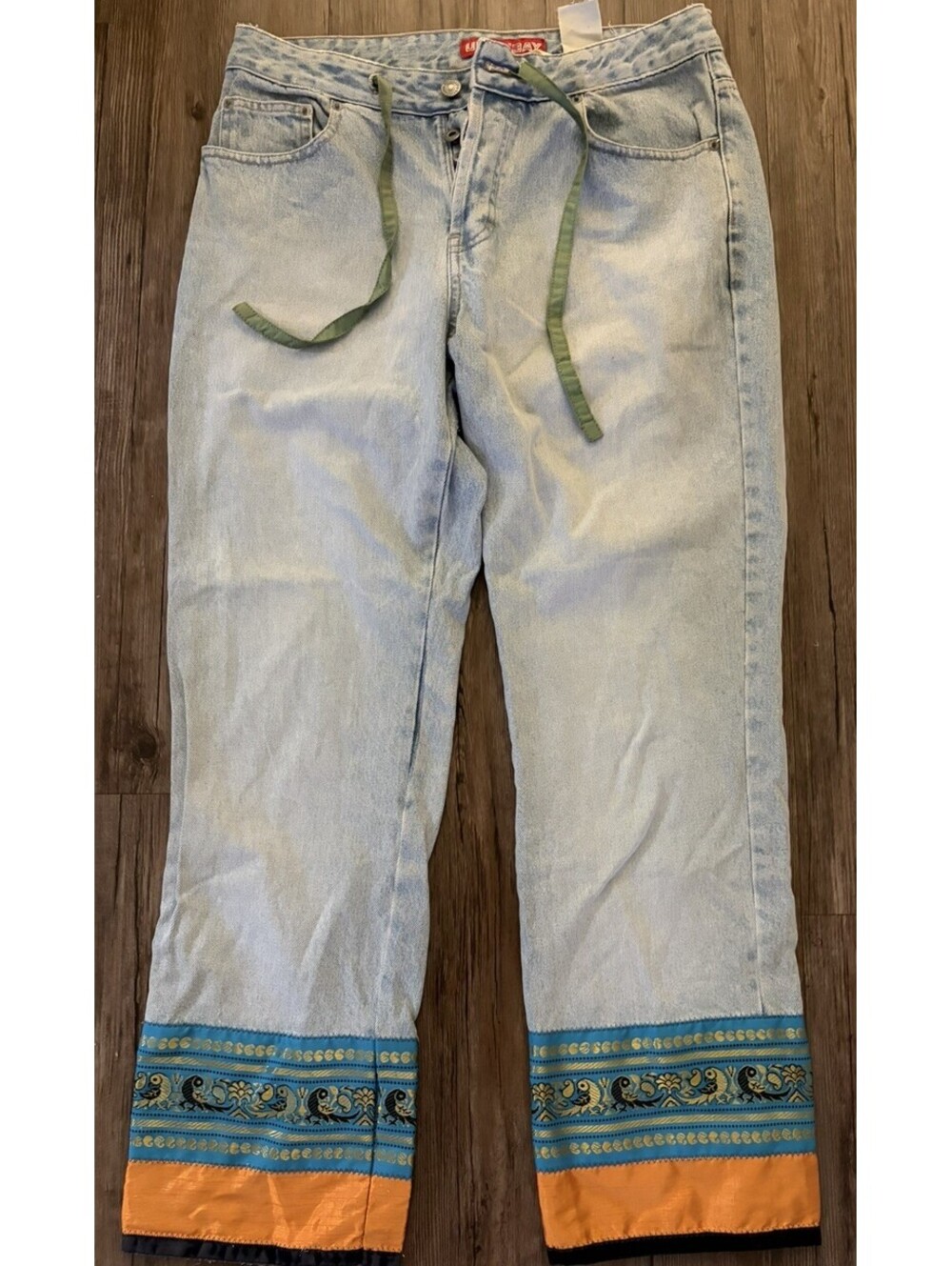 VTG Union Bay Blue Cropped Embroidered Cuff Jeans 30x27 Y2K